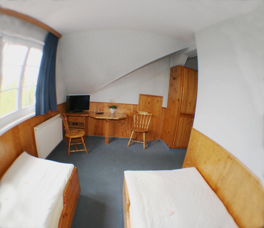 Landgasthof Zur Krummen Linde Hotel Stolpe  Room photo