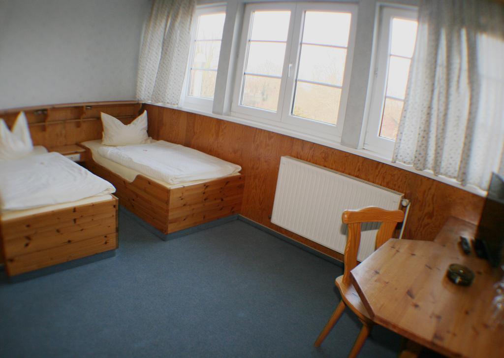 Landgasthof Zur Krummen Linde Hotel Stolpe  Room photo